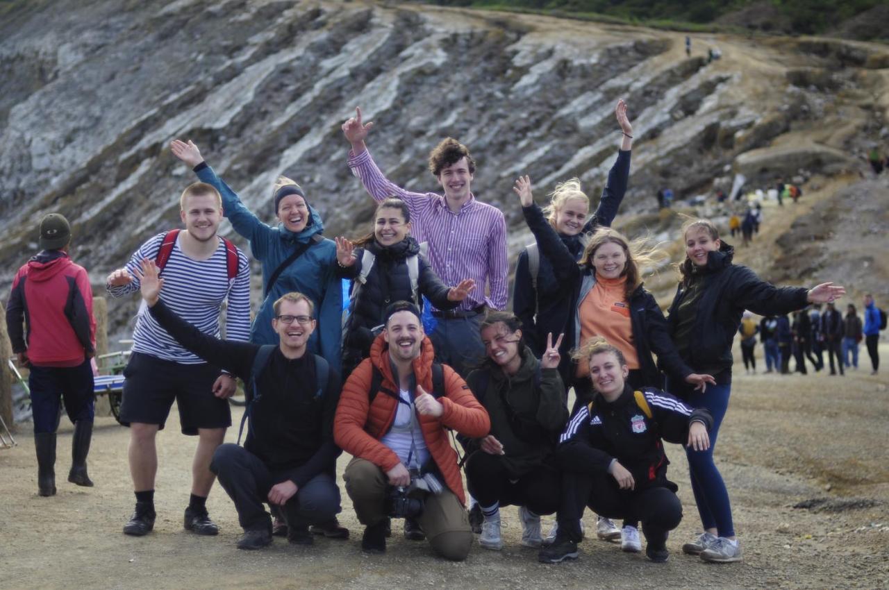 בניוואנגי Thalia Homestay & Ijen Bromo Tour מראה חיצוני תמונה