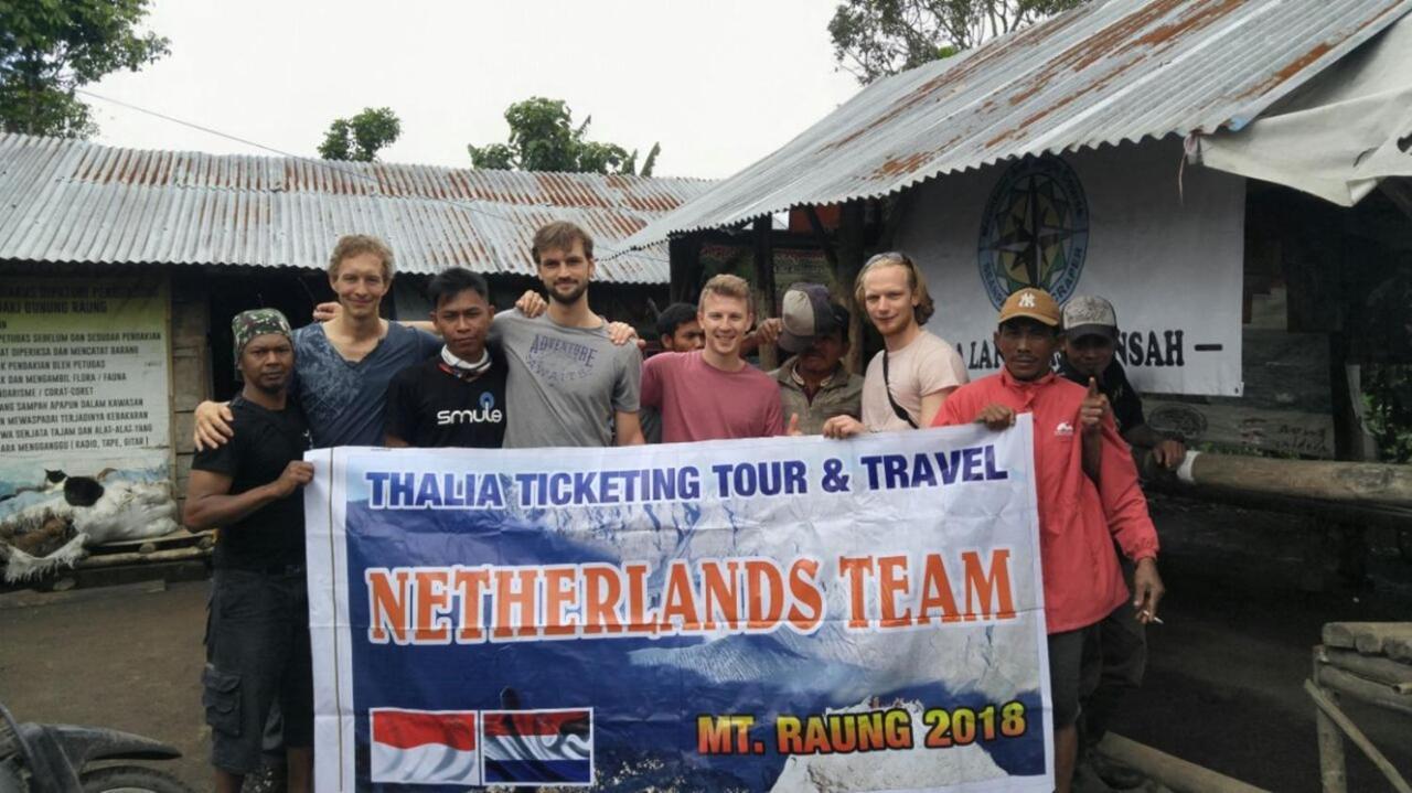 בניוואנגי Thalia Homestay & Ijen Bromo Tour מראה חיצוני תמונה