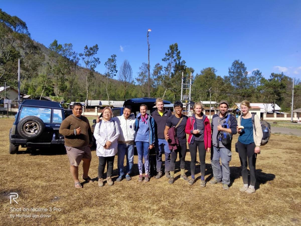 בניוואנגי Thalia Homestay & Ijen Bromo Tour מראה חיצוני תמונה