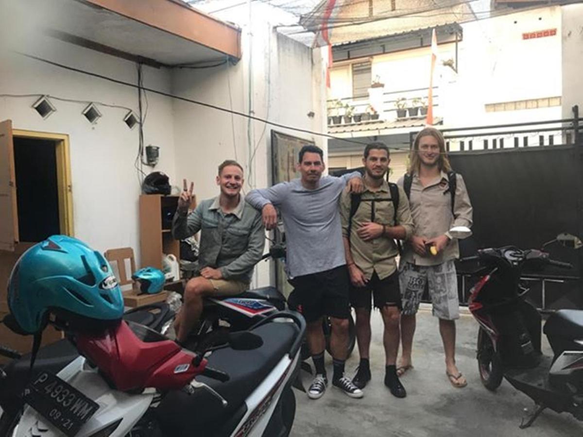 בניוואנגי Thalia Homestay & Ijen Bromo Tour מראה חיצוני תמונה